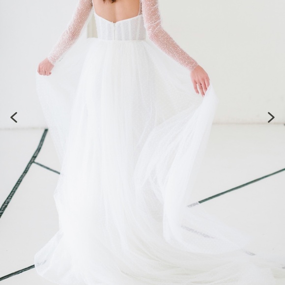 Watters Wedding Dress - Picture 3 of 6